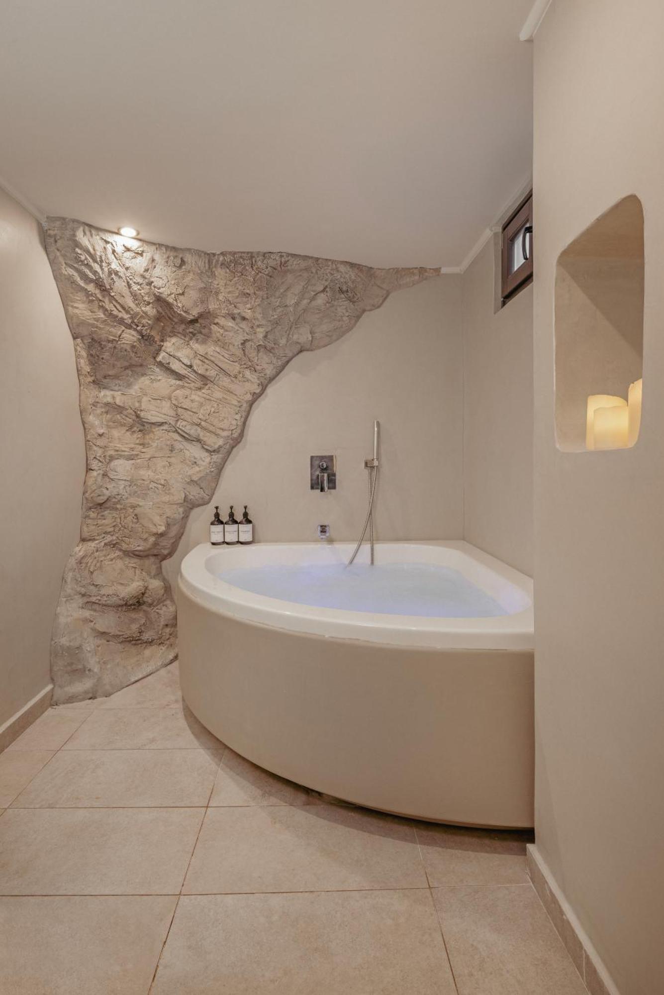 Noema Lindos - Athena Apartment ภายนอก รูปภาพ